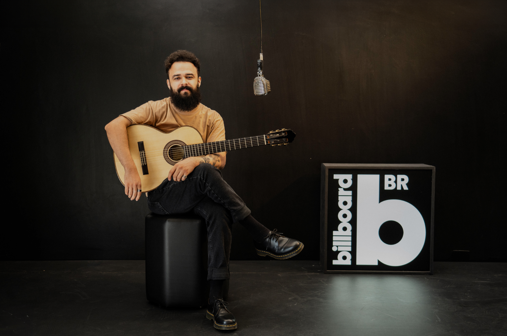 Billboard Descobre: Stefano Mota exalta influência da MPB em suas composições