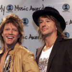 Jon Bon Jovi reage às desculpas de Richie Sambora por saída repentina da banda