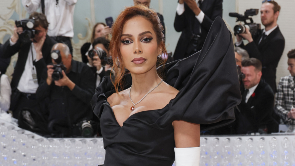Anitta vai ao MET Gala? O que sabemos sobre 1 CAPAS Billboard 93