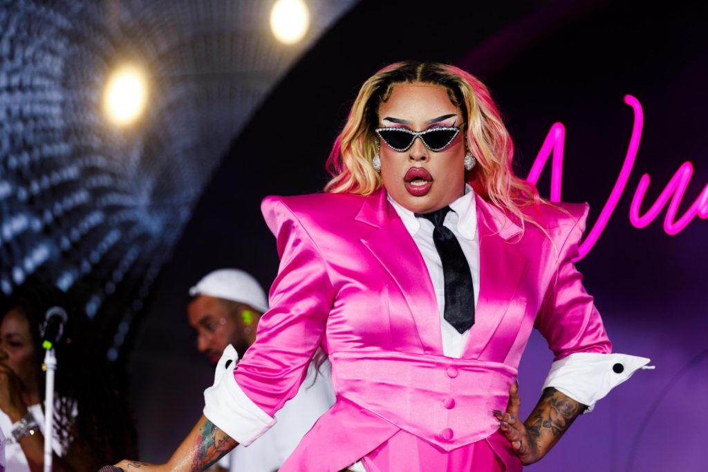 Veja as atrações do Réveillon 2025 da Paulista 1 Gloria Groove