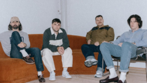 Mascara Billboard 1600 x 9001