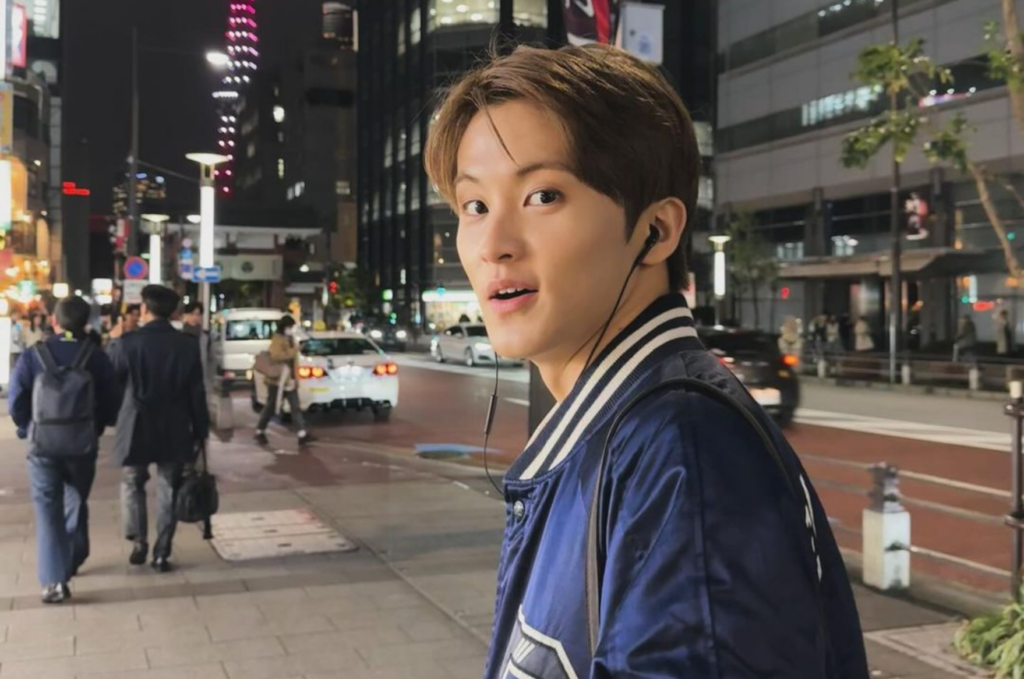 Mark, do NCT, lança single de 1º álbum solo; assista ao clipe de '200' aqui! 1 Mark, do NCT