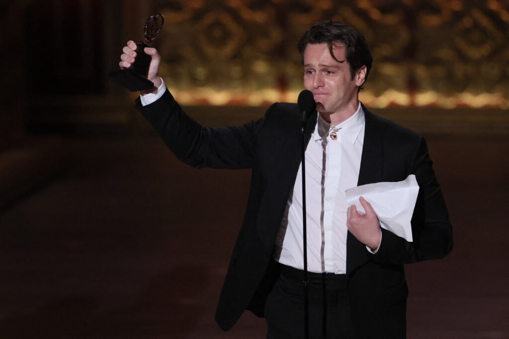 Jonathan Groff ganha 1º Tony Awards da carreira: ‘Maior prazer da minha vida' 1 2024 06 17T030701Z 376979788 HP1EK6H08NMDZ RTRMADP 3 AWARDS TONY