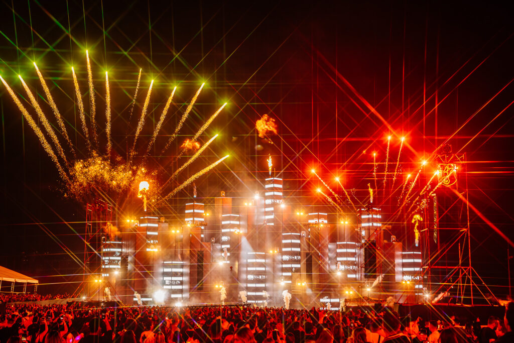 Como assistir o Só Track Boa, que acontece na Neo Química Arena 1 Saiba como assistir o festival Só Track Boa que rola nos dias 14 e 15 de junho, em São Paulo