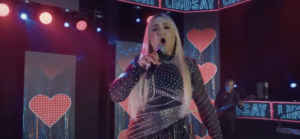 A cantora cearense Rebeca Lindsay que fez, em Belém, sua carreira como vocalista da banda AR-15 e de hits do melody