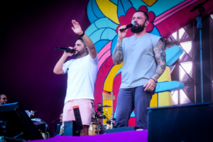 Jorge e Mateus emplacam hit com mais de dez anos entre as mais ouvidas do país