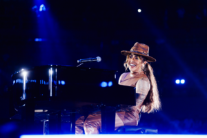 Lauana Prado confirmou seu namoro com Tati Dias