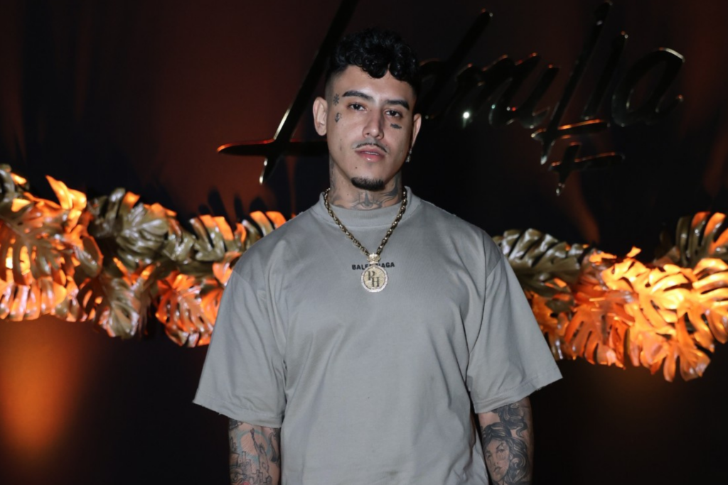 Como a mesma música de MC PH emplacou duas vezes entre as mais ouvidas do país 1 MC PH é um dos destaques do Billboard Brasil Hot 100