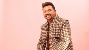 Mascara Billboard 1600 x 9006