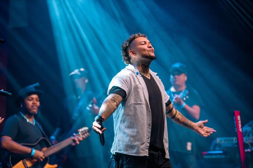 Suel revela letra de canção inédita inspirada em story de Manu Batidão 1 O cantor Suel revelou ter escrito uma canção inedita após assistir um story de Manu Batidão