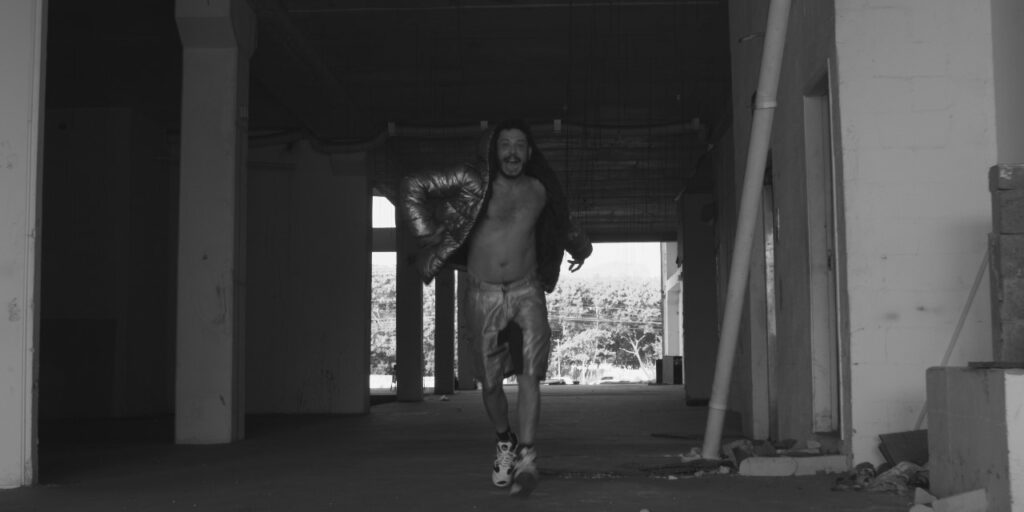 O humorista e cantor Rafael Queiroga