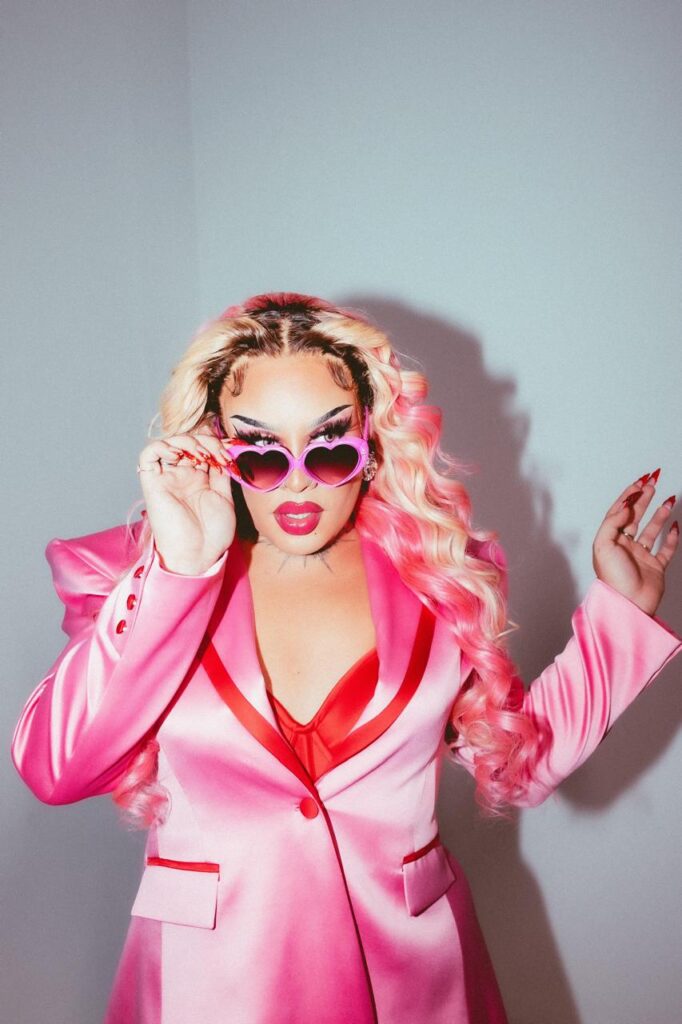 Gloria Groove mostra look do Salve O Sul