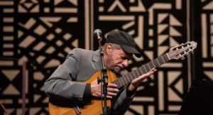 O cantor e violonista João Bosco, autor de "Boca Cheia de Frutas", confirmado no segundo dia do Coala