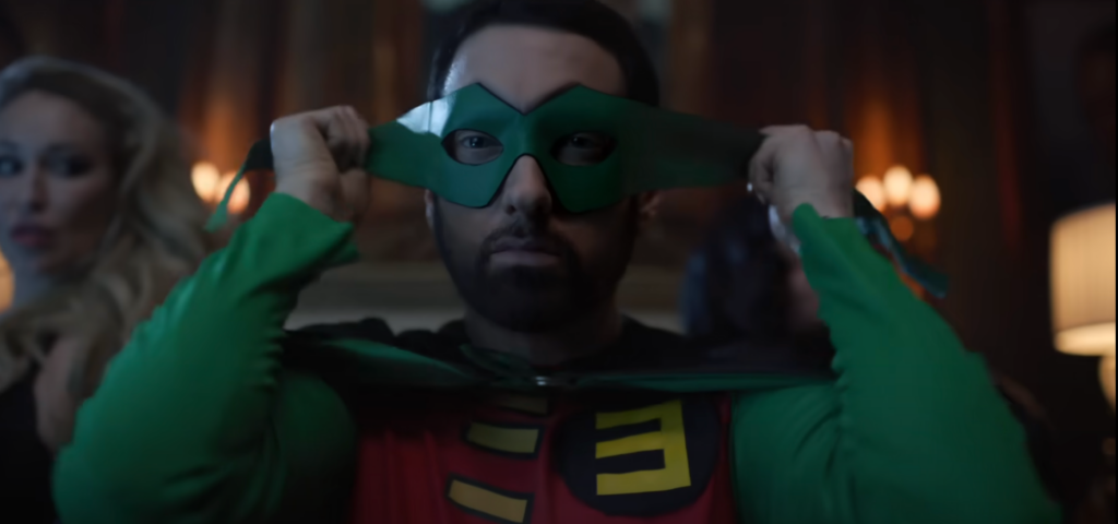 Brasil não conhece 'novo' Eminem, mas 'Houdini' é a mais ouvida dele nos últimos anos 1 Eminem, vestido de "Rap Boy", como no clipe de "Without Me", hit de 20 anos atrás