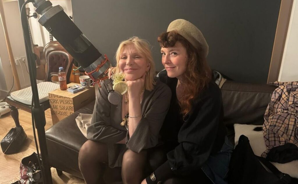 Courtney Love e Melissa Auf Der Maur, do Hole, se reúnem em estúdio após 24 anos 1 hole