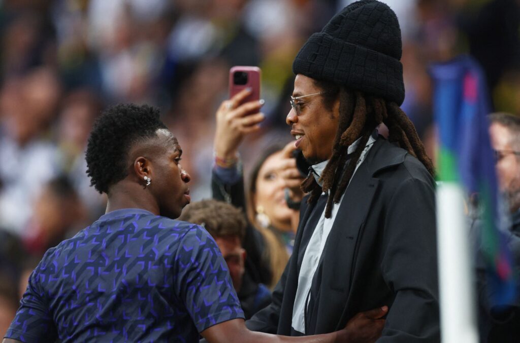 Jay-Z abraça Vini Jr. antes de final da Champions League 1 melly111 15