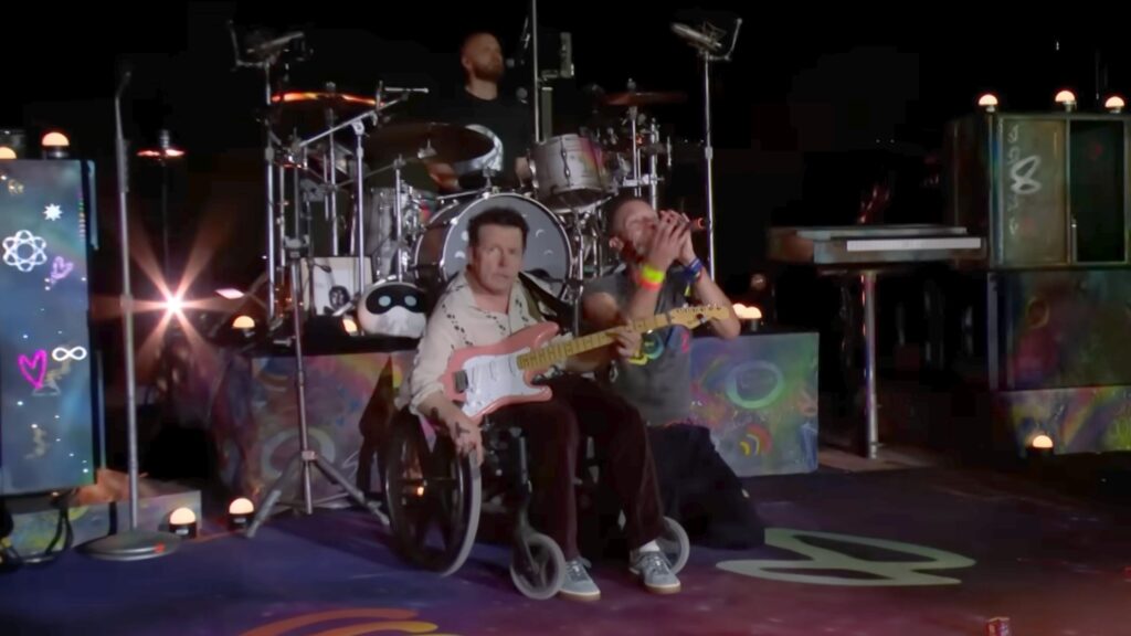 Michael J. Fox achou "alucinante" tocar com o Coldplay 1 michael