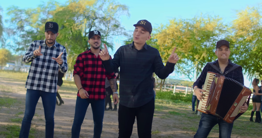 Tarcisio do Acordeon e João Gomes levam vaquejada para o Hot 100 1 Tarcísio do Acordeon e João Gomes com Lulinha e Iguinho em clipe de "Coração de Vaqueiro"