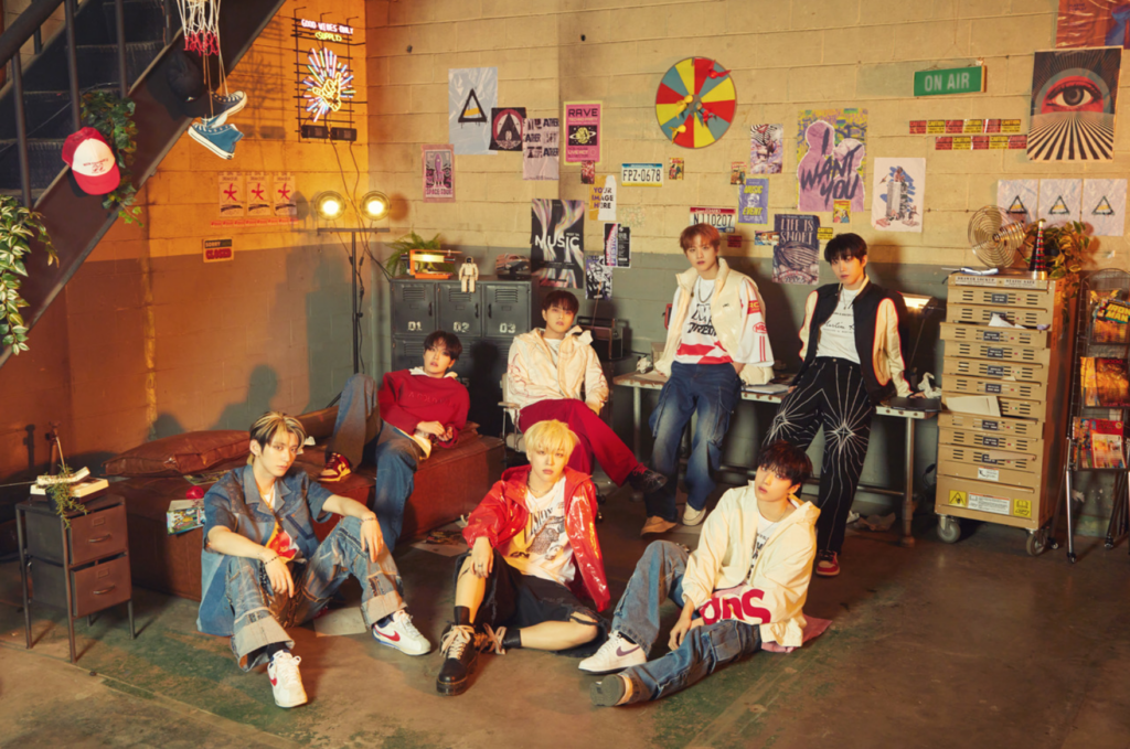 The KingDom se aproxima do conceito pop com novo EP, 'REALIZE' 1 The KingDom