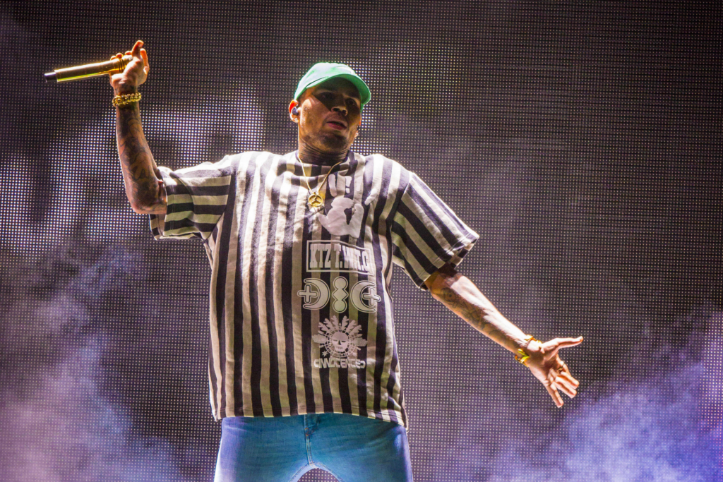 Chris Brown critica sósia brasileiro: 'Seja você mesmo' 1 Chros Brown