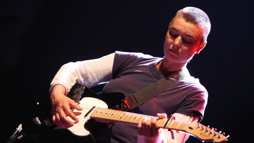 Mascara Billboard 1600 x 90025