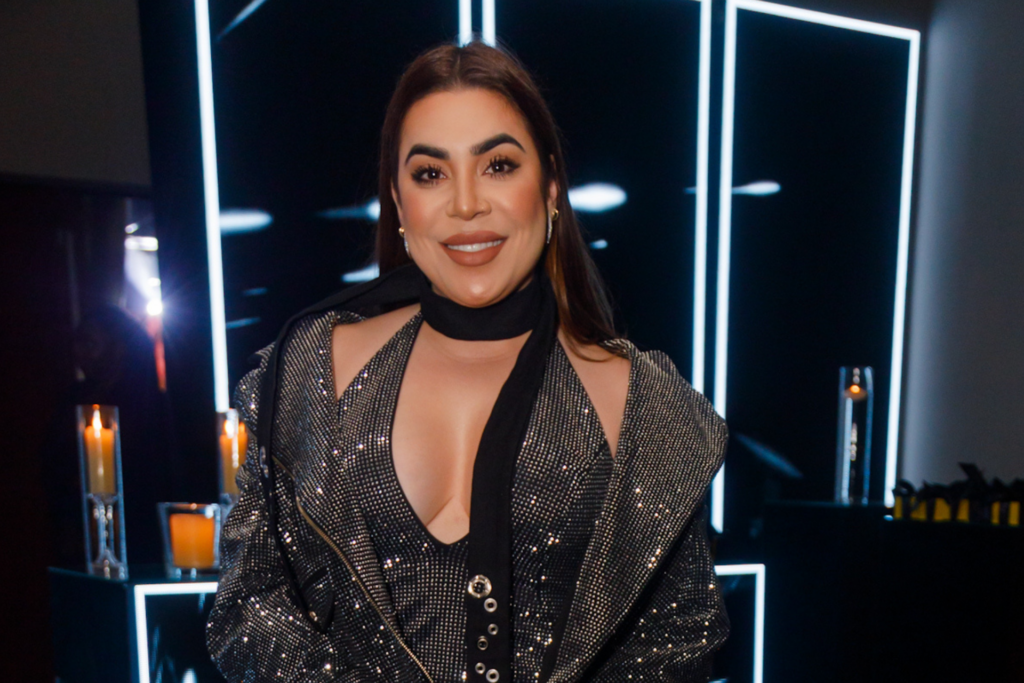 Naiara Azevedo diz que era 'blindada' antes de cuidar de sua carreira 1 Naiara Azevedo vem colhendo os frutos das mudanças em sua carreira