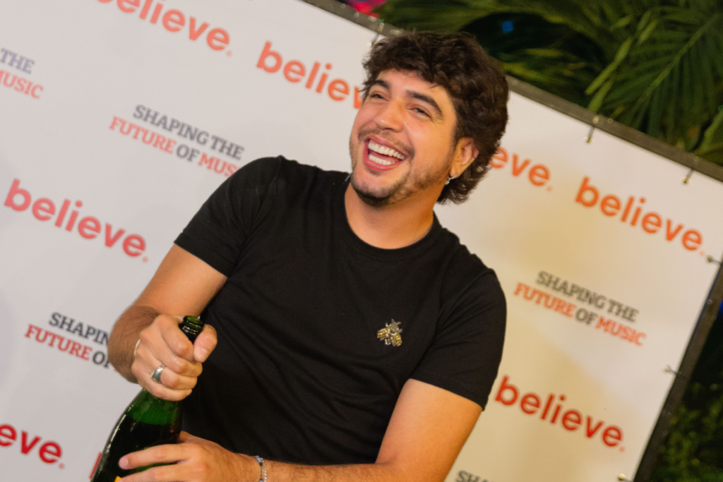 Nattan assina contrato com a Believe Music 1 Nattan agora faz parte da Believe Music