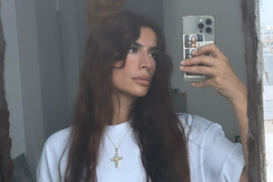 A iraniana Sevdaliza é um dos destaques na música internacional com o hit 'Alibi'