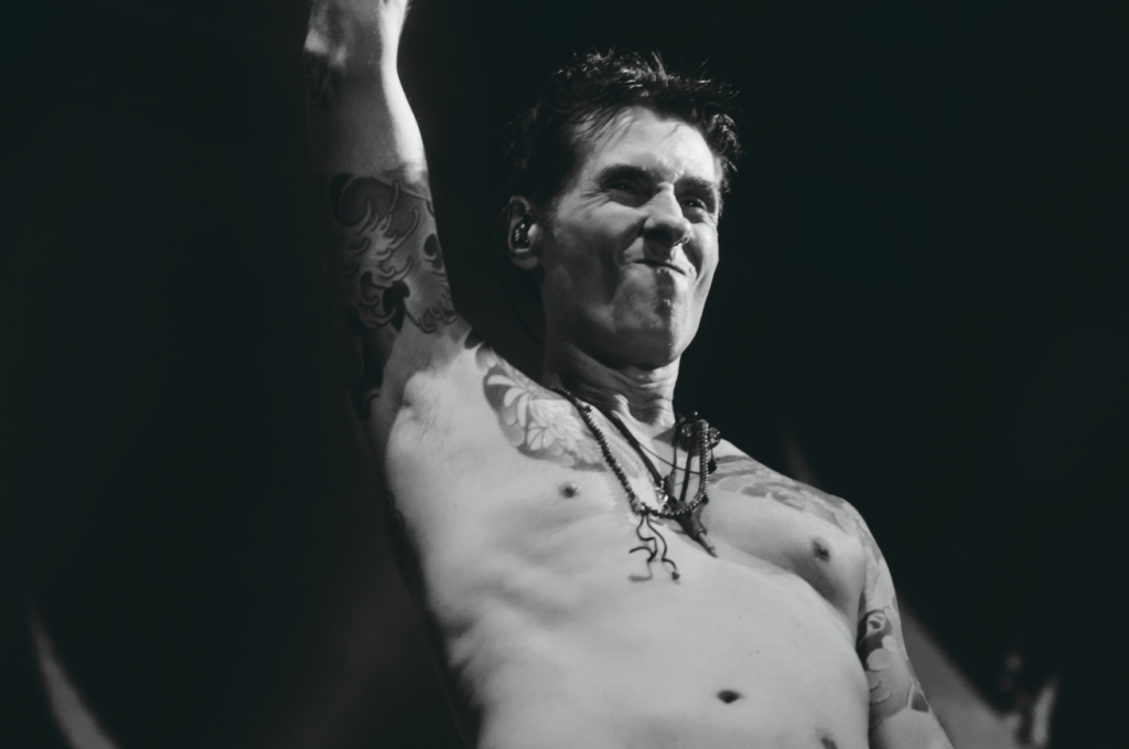 Dinho Ouro Preto relembra luta contra as drogas: 'Você é controlado' 1 Dinho Ouro Preto