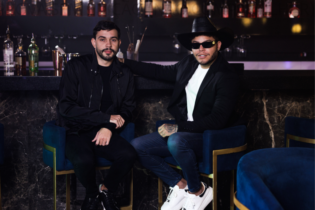 Sobrinho de Marrone, Breno Ferreira lança ‘Quem é o Pai’; veja a letra 1 Bruno Ferreira se uniu a Tierry na música 'Quem é o Pai'