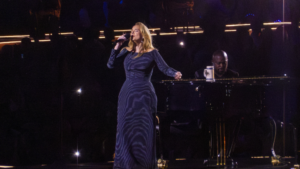 Adele durante show na Alemanha