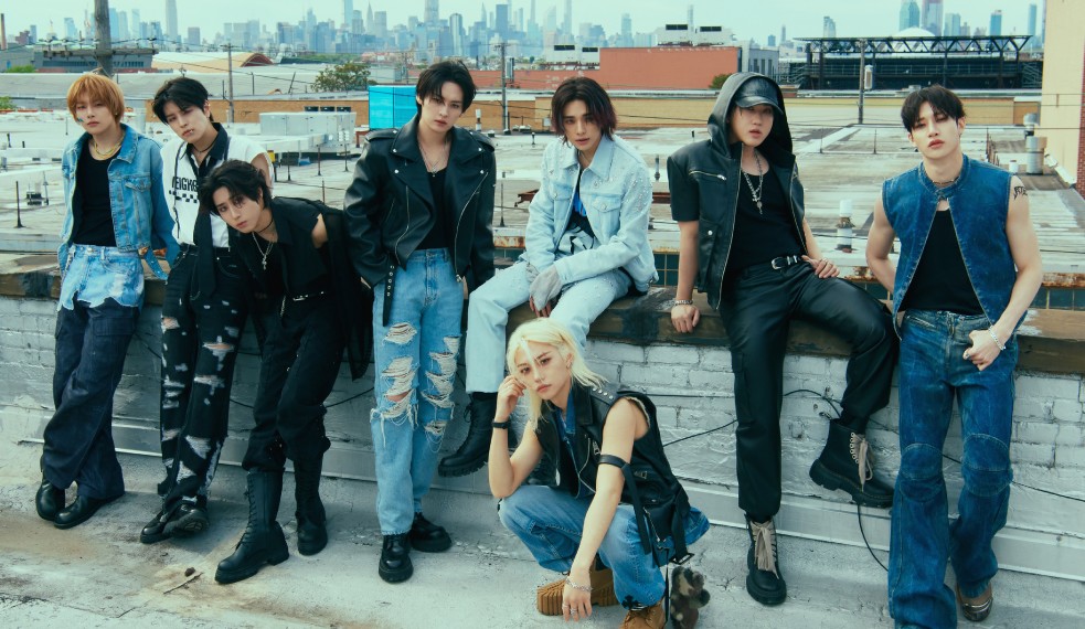Stray Kids