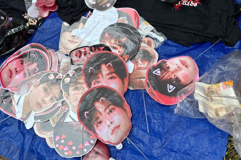 Merch Stray Kids 3