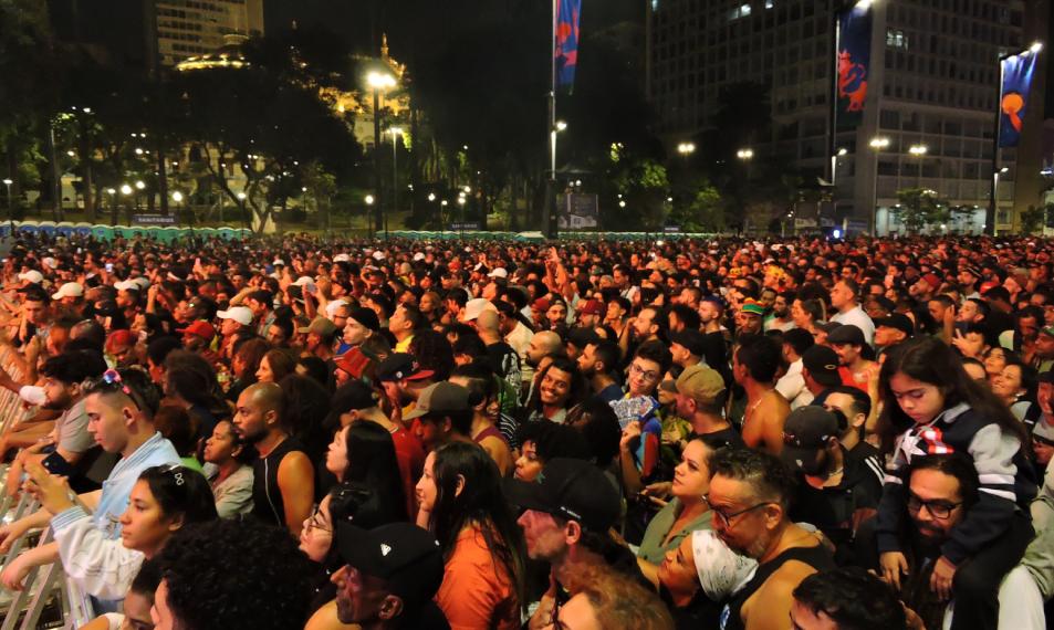 Virada Cultural 2026: após alerta, chuva dá trégua e público curte shows