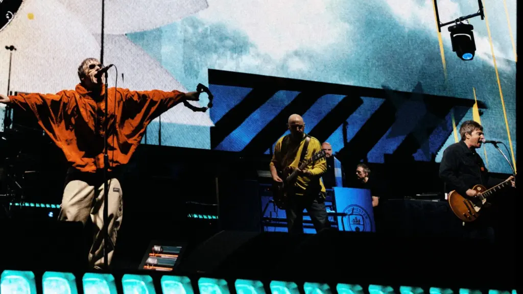 Oasis em SP (@JOSHUAHALLING)