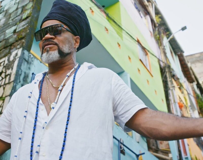 Carlinhos Brown ganha série documental; veja detalhes