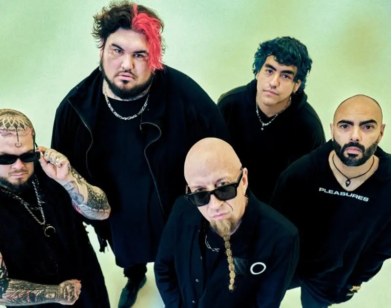 Seven Hours After Violet (Reprodução Instagram)
