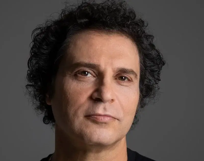 Após versão original de música censurada, Frejat tem nova distribuidora